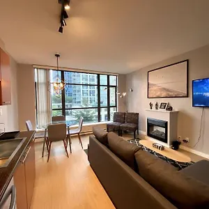 Entire In Heart Of Downtown Apartment
